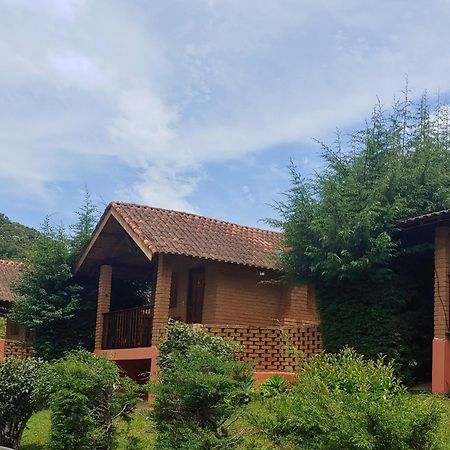 Pousada Recanto Da Vitoria Goncalves Exterior photo